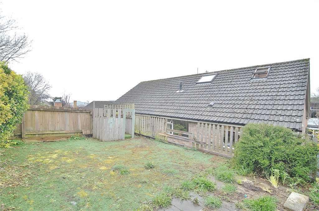 Property photo 2 of 14 Picture No. 10