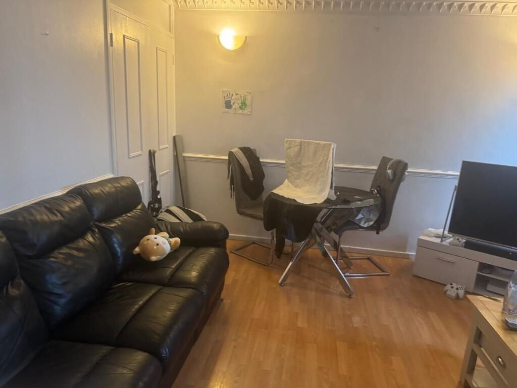 Property photo 3 of 5 Gallery