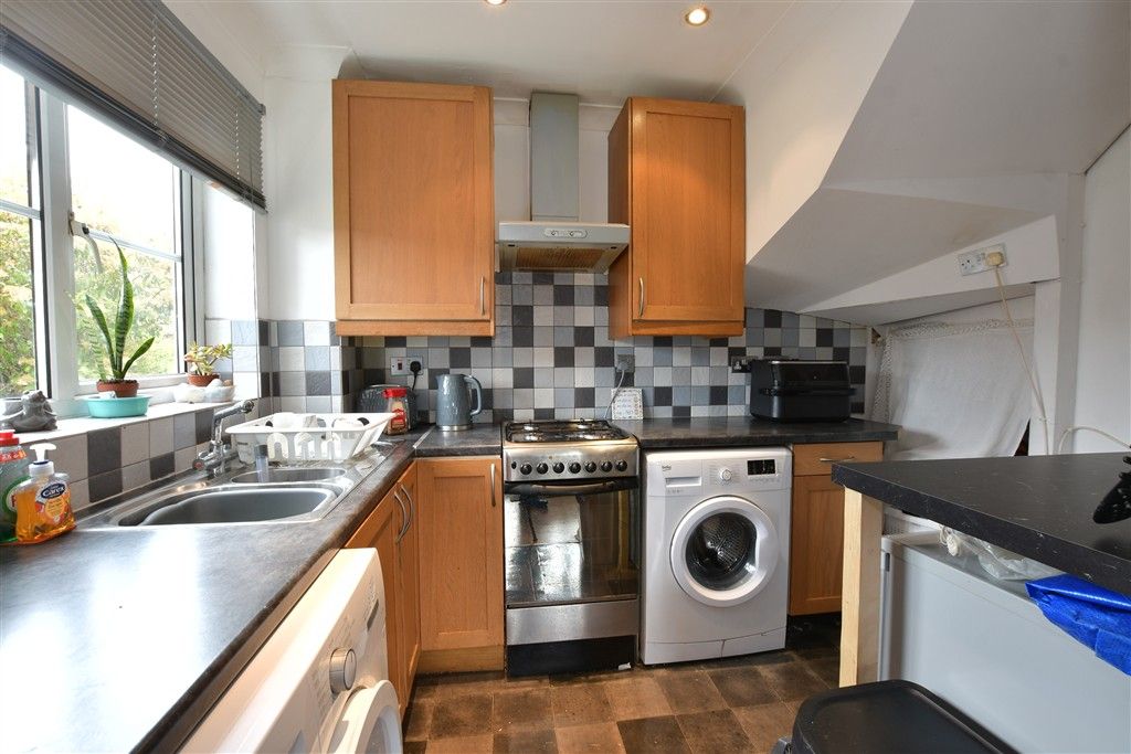 Property photo 3 of 5 Kitchen