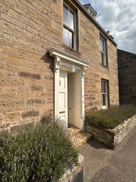 Property photo 2 of 28