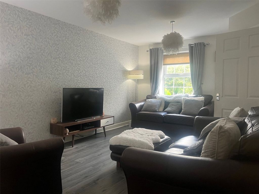 Property photo 2 of 20 Picture No. 75