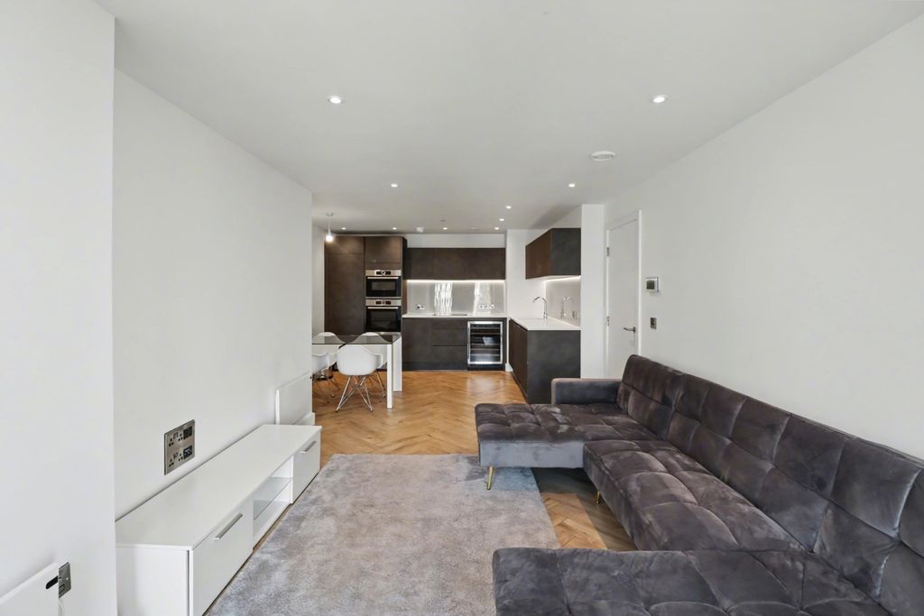 Property photo 2 of 24 Img_1986