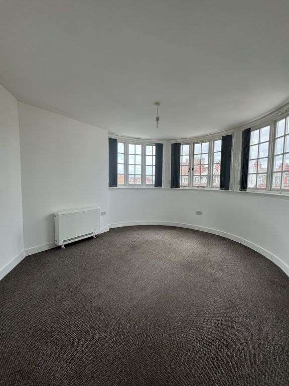 Property photo 2 of 6 1