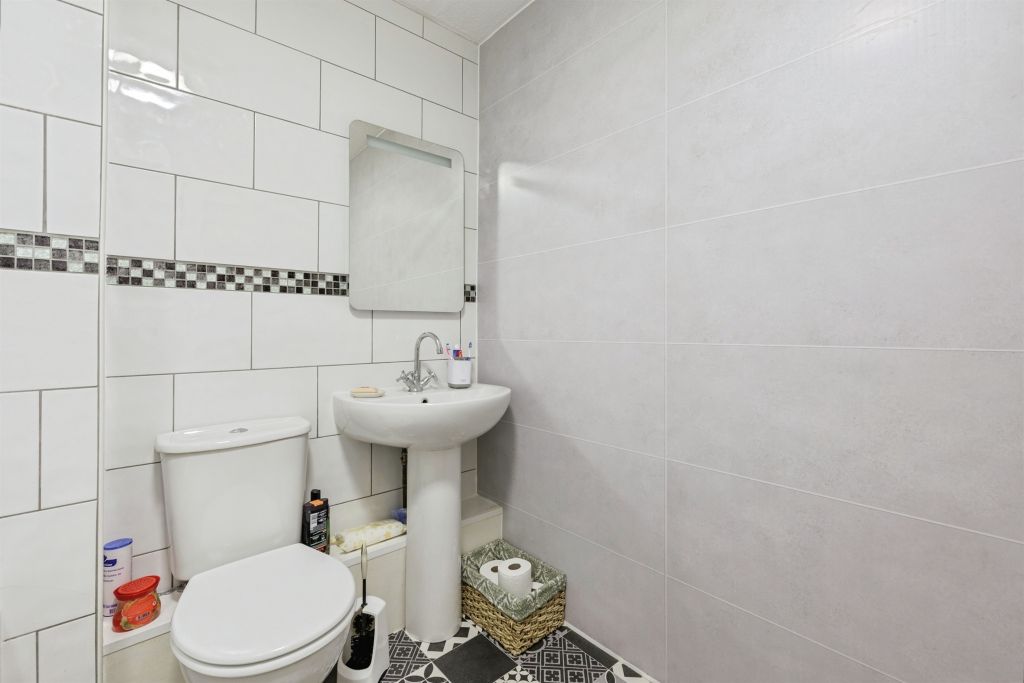 Property photo 3 of 21