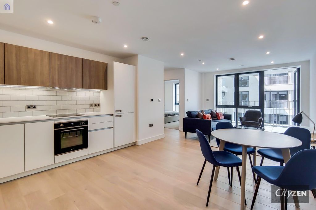 Property photo 1 of 10 Reception Room