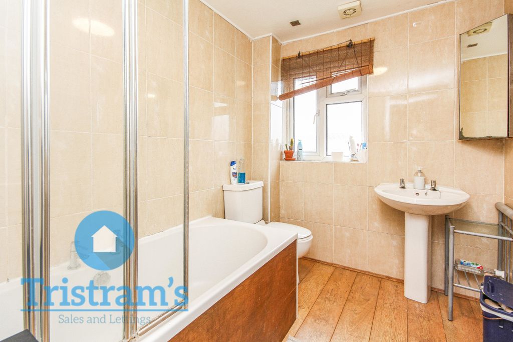 Property photo 3 of 6 Img_9939