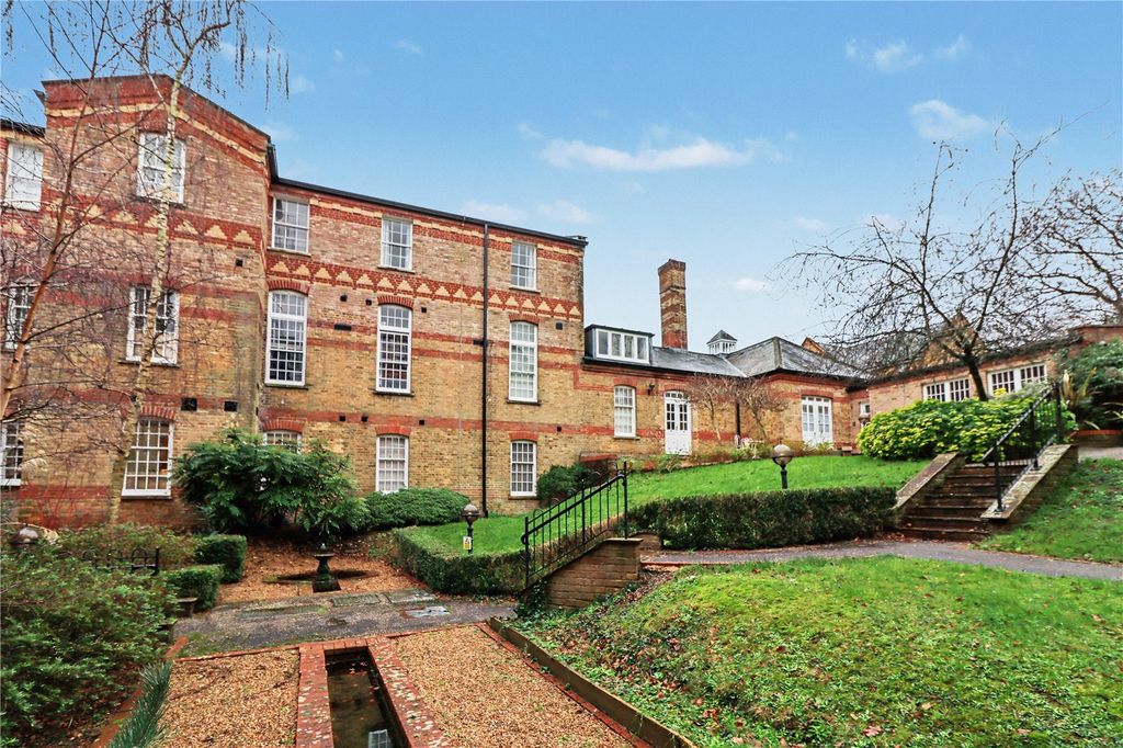 Property photo 1 of 17 Front