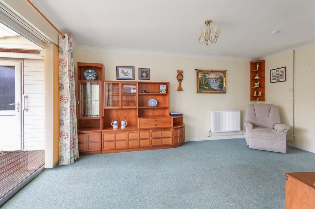 Property photo 3 of 10 Picture No. 04