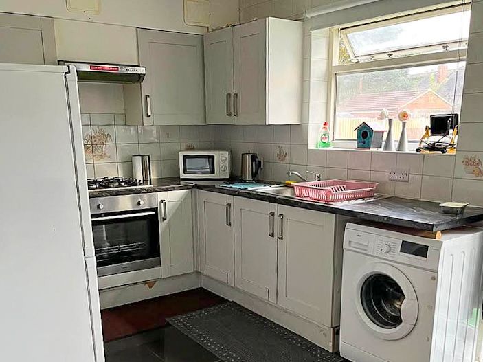 Property photo 2 of 5