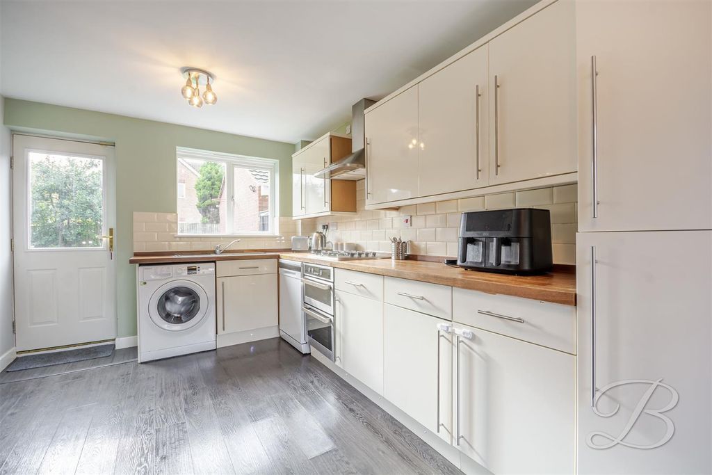 Property photo 2 of 32 Ccltd-2.Jpg