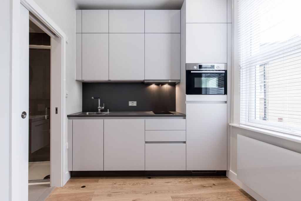 Property photo 1 of 6 Kitchen