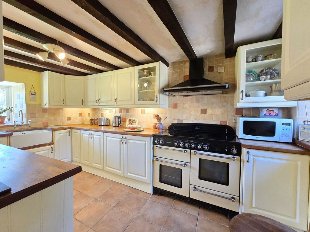 Property photo 3 of 24