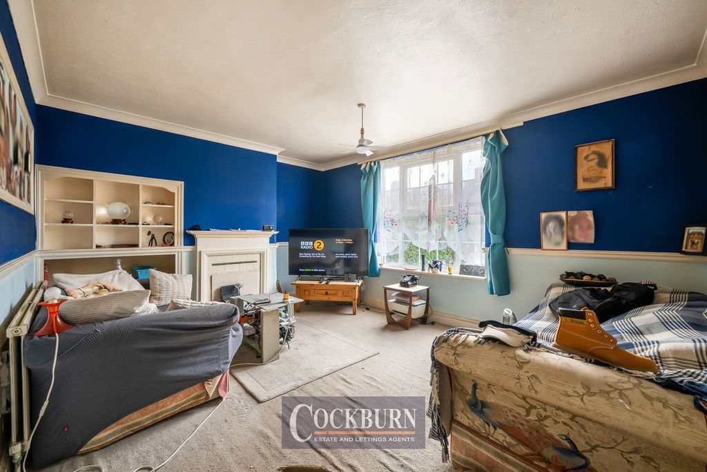 Property photo 2 of 15