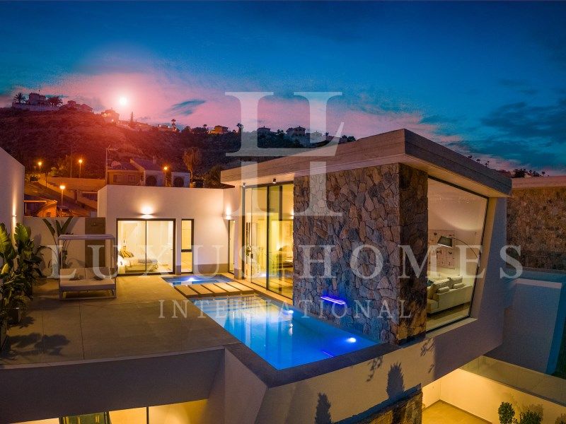 Property photo 1 of 38