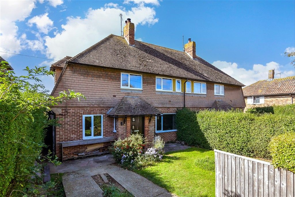 Property photo 3 of 11 External (Web)