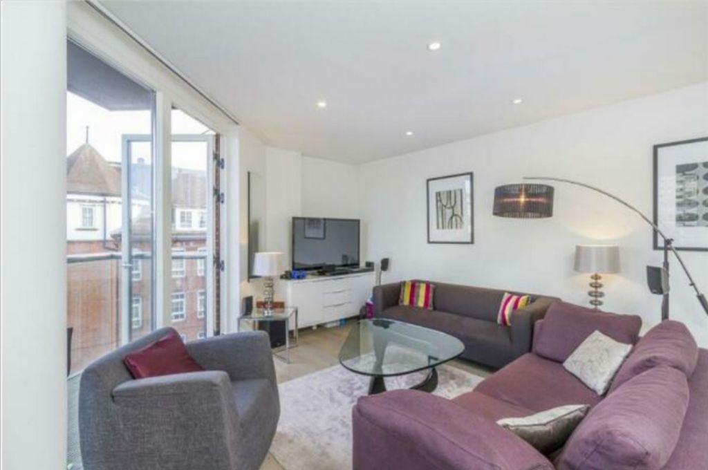 Property photo 2 of 8