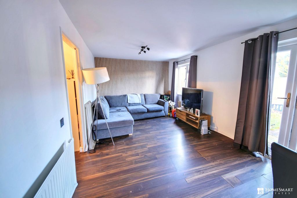 Property photo 3 of 15 Lounge Diner