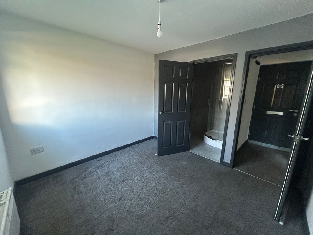Property photo 3 of 4 Image