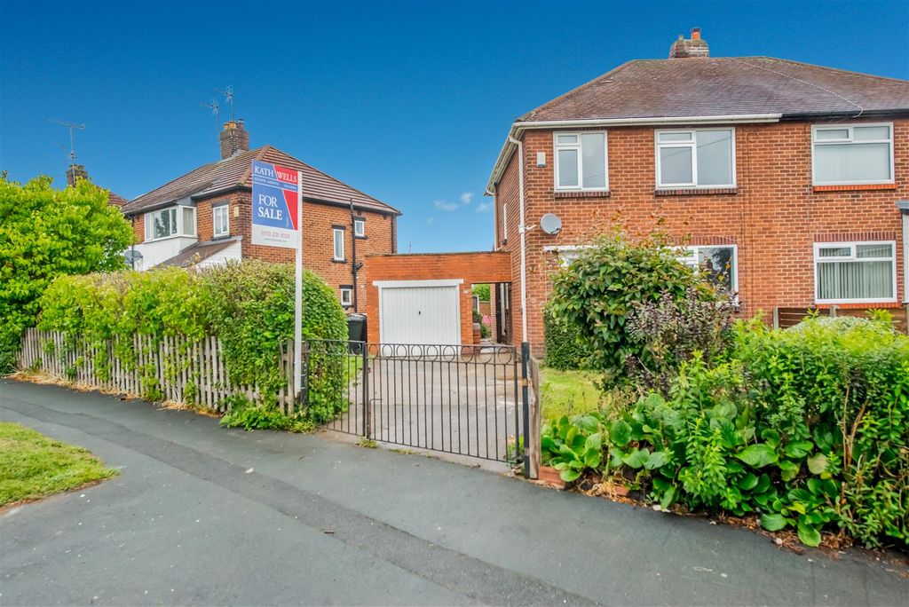 Property photo 1 of 32 20 Gotts Park Avenue, Ls12 2Rw-41.Jpg