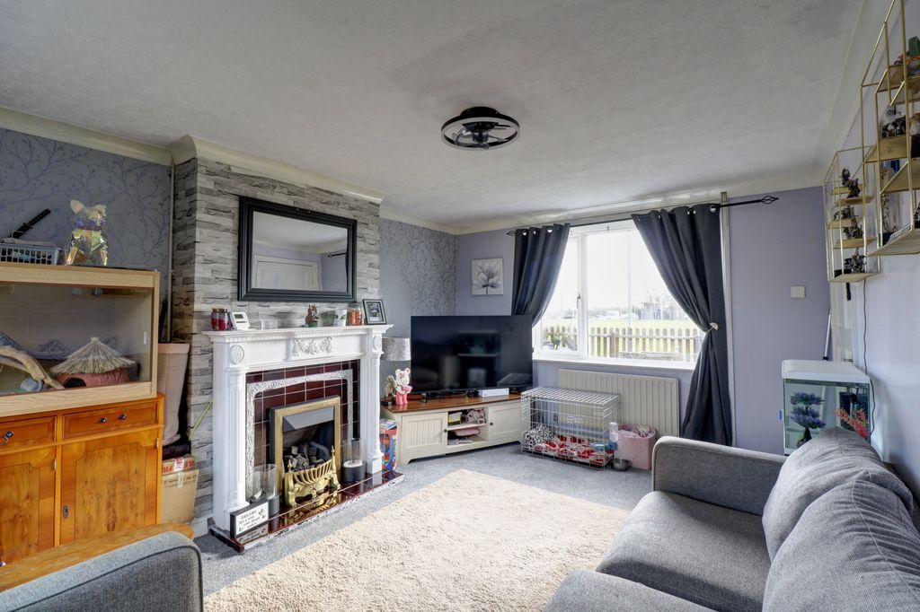 Property photo 2 of 14 Lounge 1.3