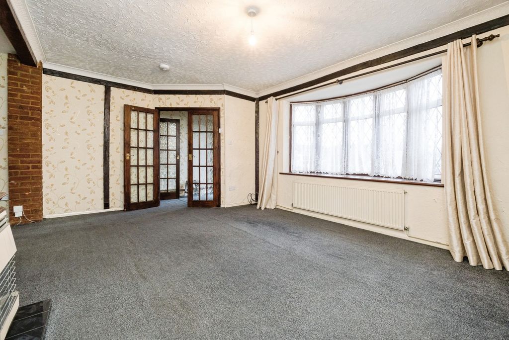 Property photo 3 of 17 Pbox-Img.Jpg