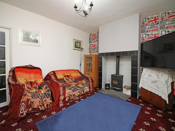 Property photo 3 of 13