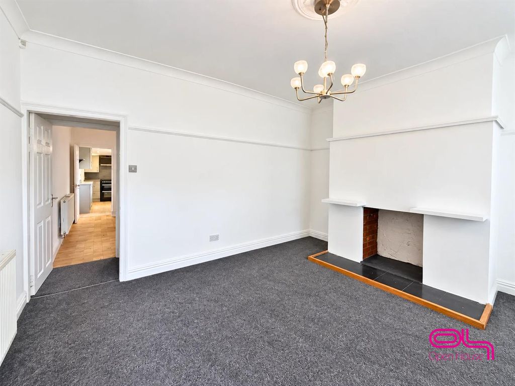 Property photo 2 of 13 Untitled Design - 2026-10-28T145633.309.Png