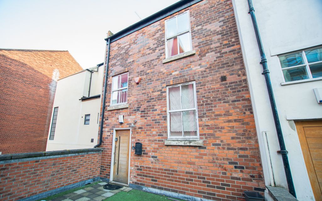 Property photo 1 of 15