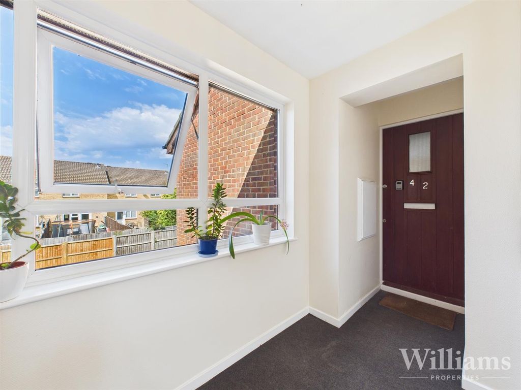 Property photo 2 of 19 Cam02861G0-Pr0462-Still012.Jpg