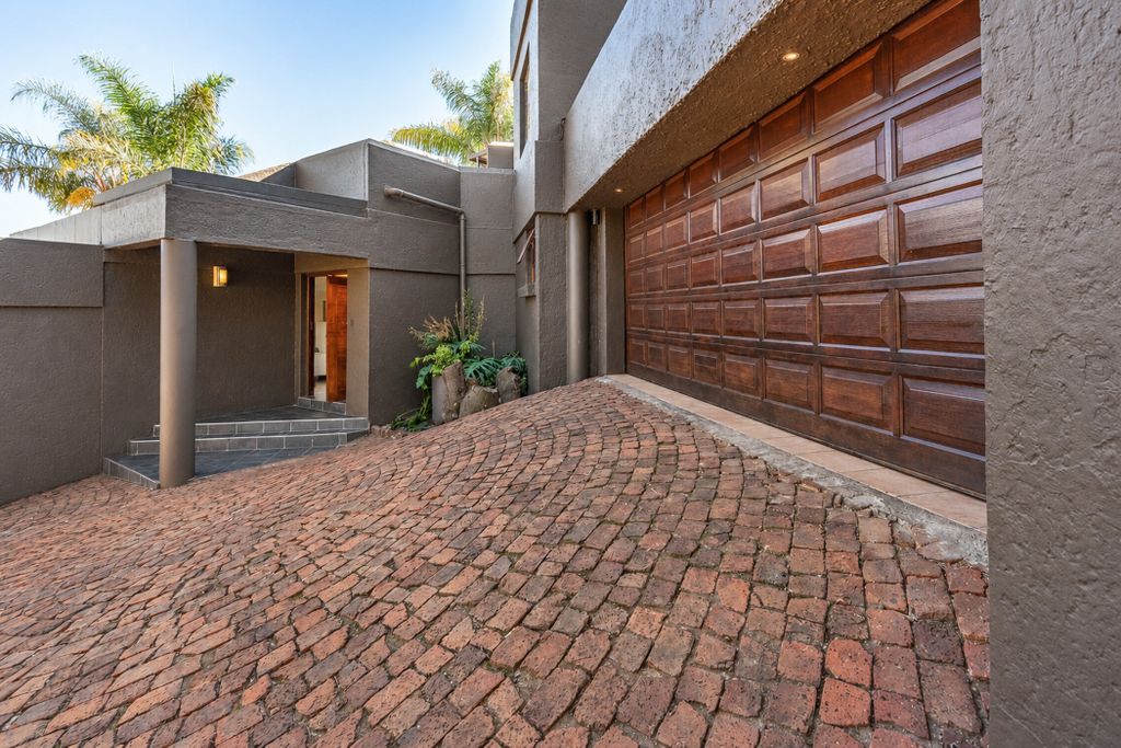 Property photo 1 of 69
