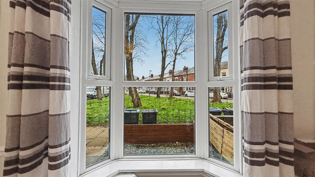 Property photo 3 of 18 Img_8383.Jpeg