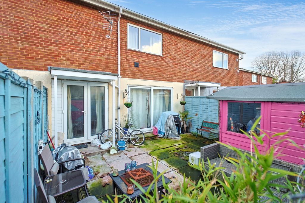 Property photo 2 of 18