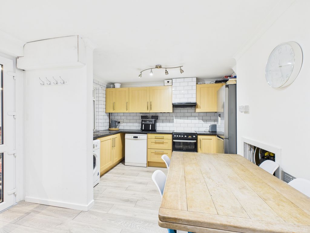 Property photo 2 of 17 Kitchen/Diner