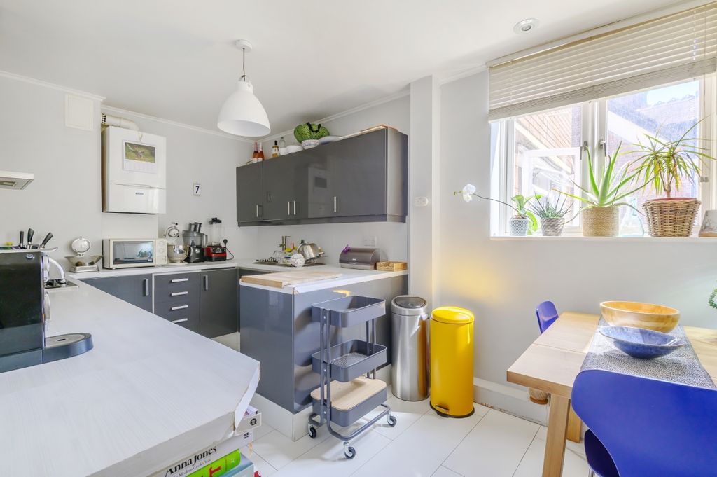 Property photo 2 of 7 871643 (2)