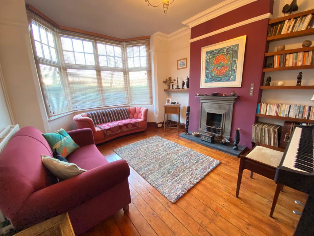 Property photo 3 of 30