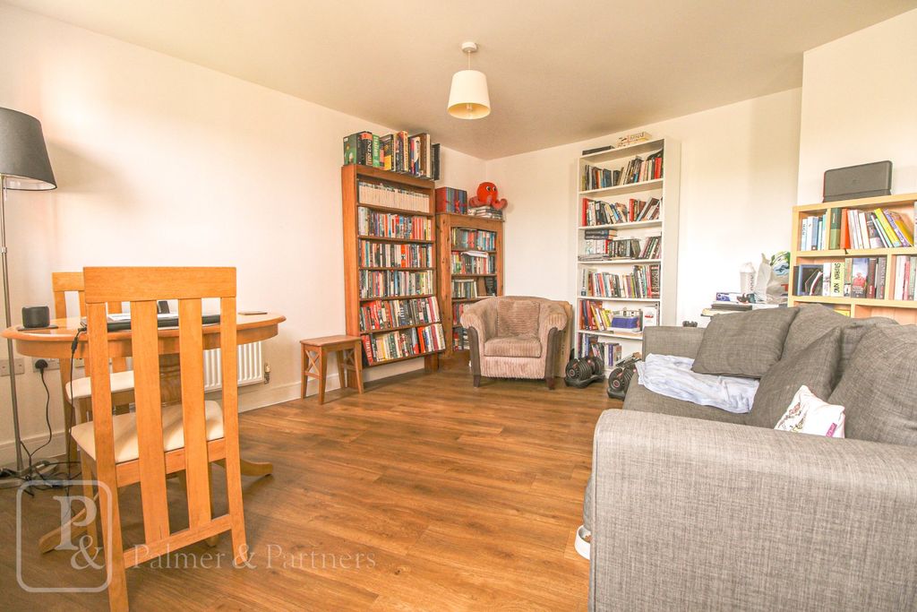 Property photo 2 of 8 Open Plan Living