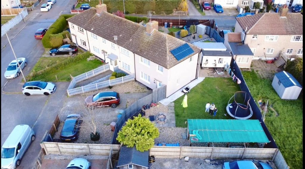 Property photo 2 of 18