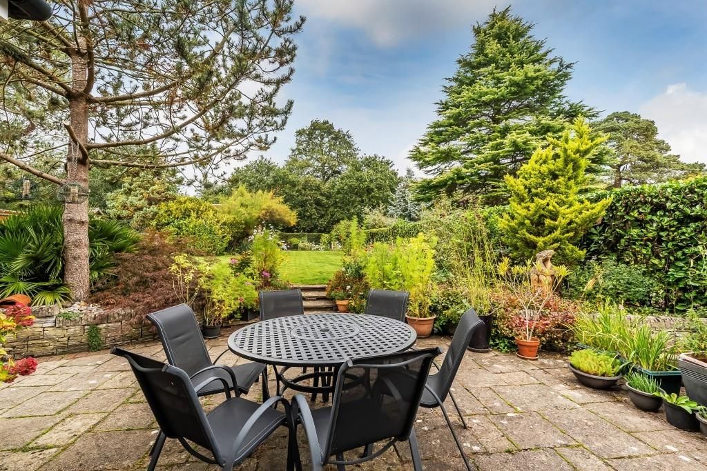 Property photo 2 of 22 35-Sondes-Place-Drive-34.Jpg