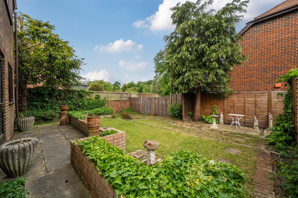 Property photo 3 of 13