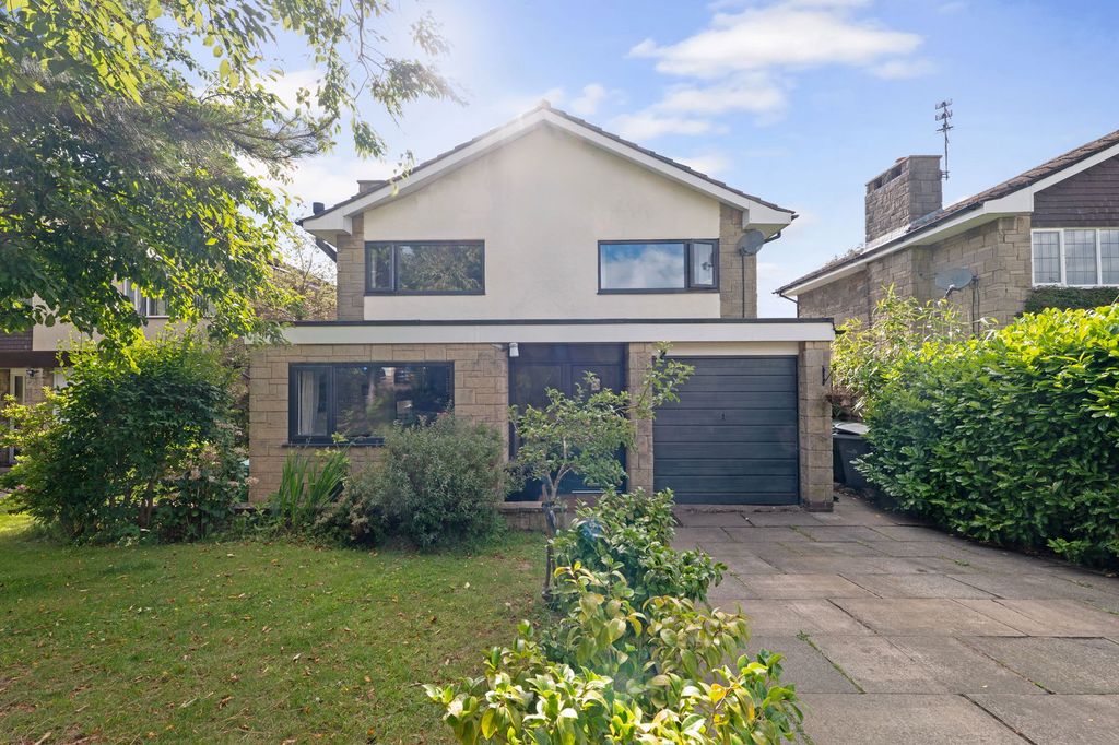 Property photo 1 of 31