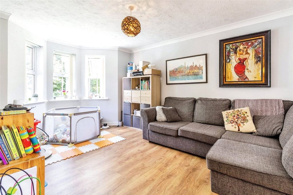 Property photo 2 of 13 Photo