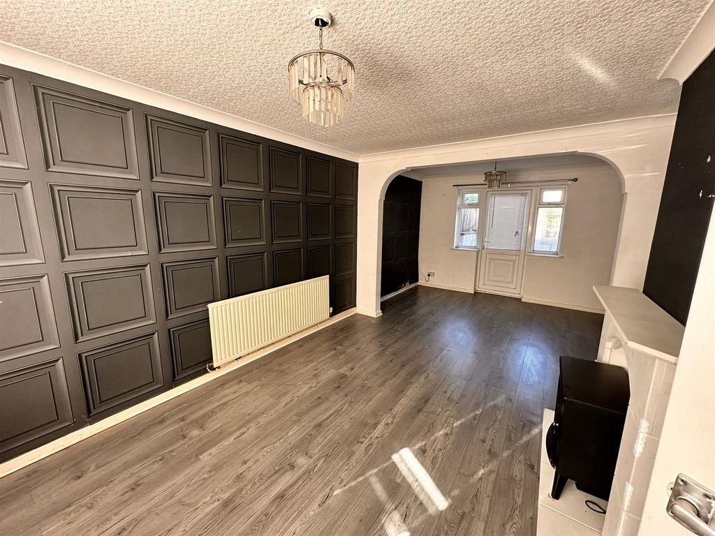 Property photo 2 of 9 Reception Room