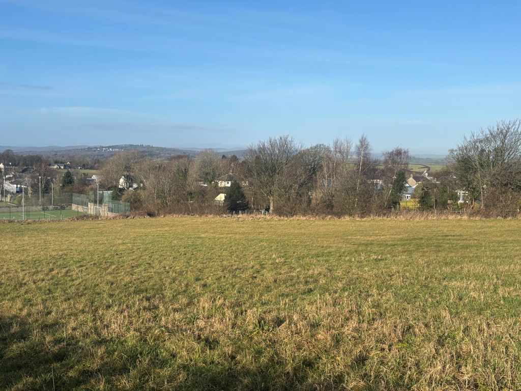 Property photo 2 of 7