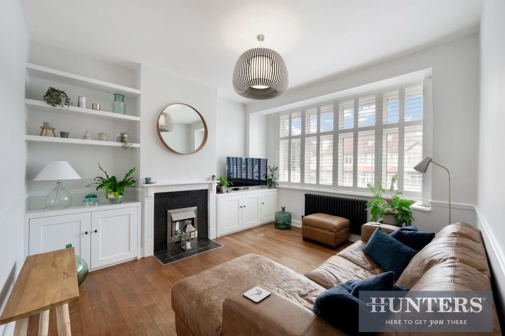 Property photo 2 of 12 Braemar Road  (12 From 21)-3.Jpg