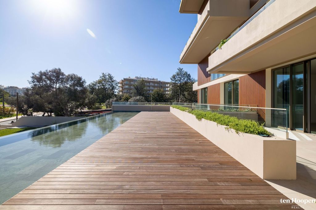 Property photo 1 of 30