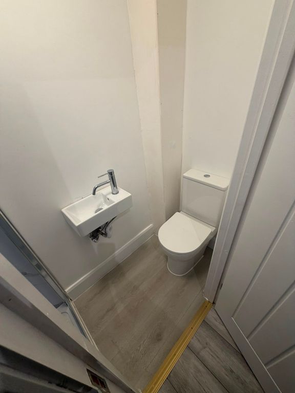 Property photo 1 of 4