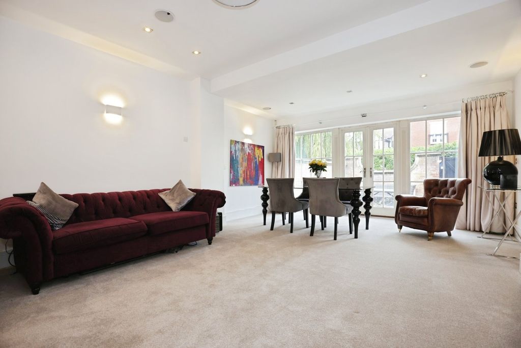 Property photo 3 of 19