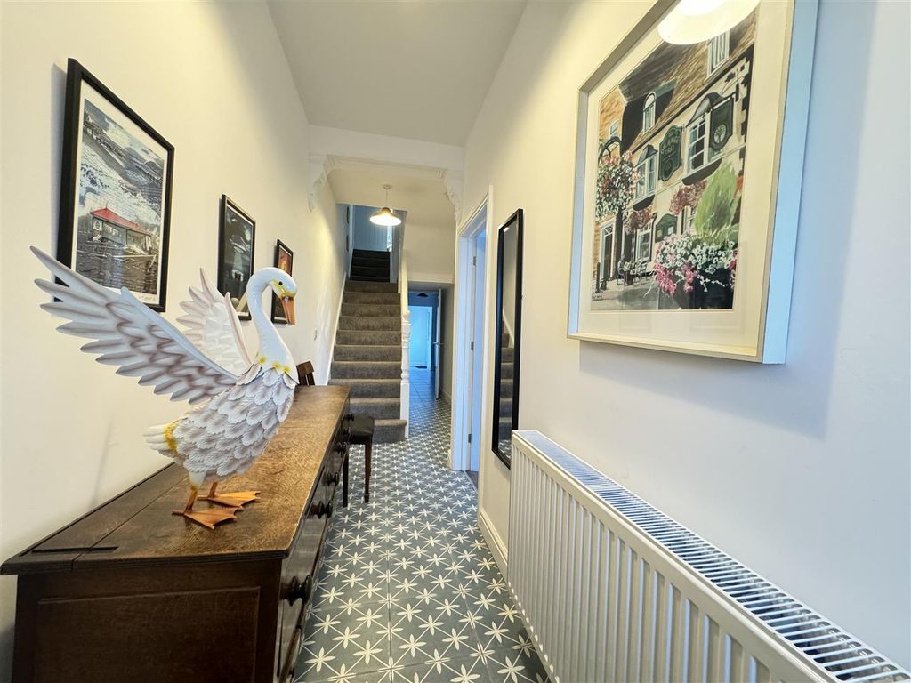 Property photo 3 of 27 Reception Hallway