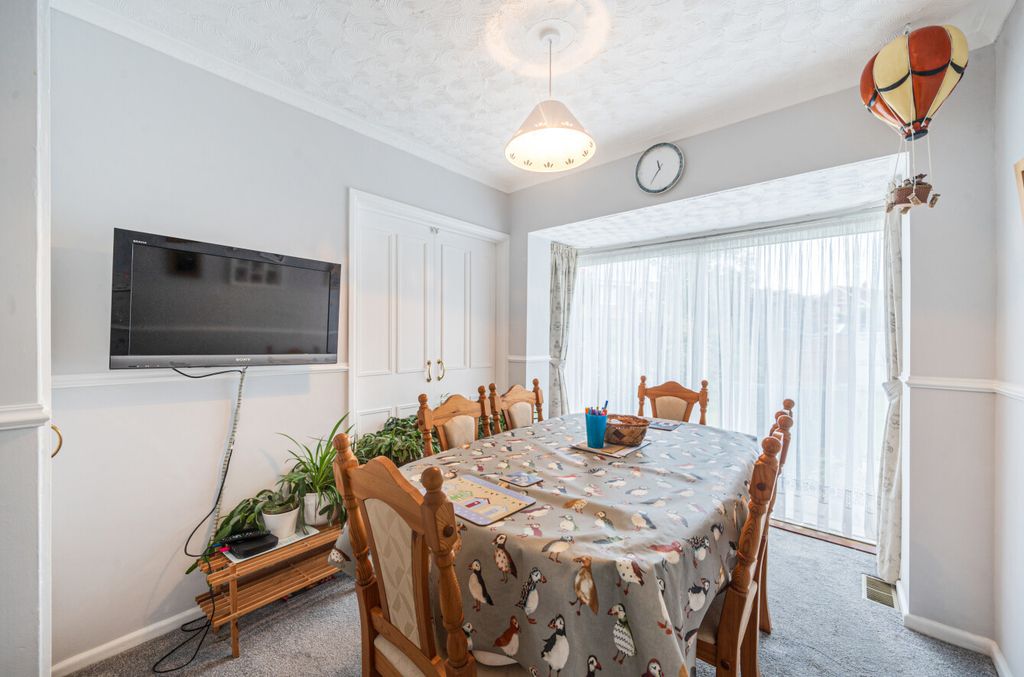 Property photo 3 of 17 1183173 (3)c.Jpg