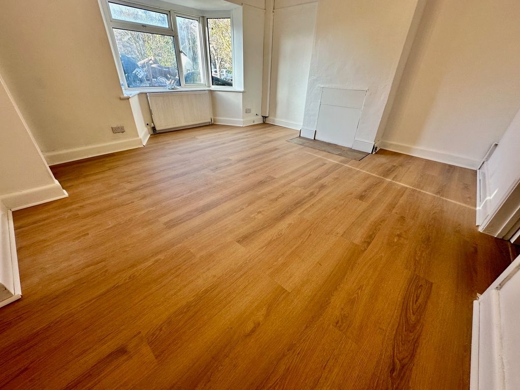 Property photo 1 of 21 Image